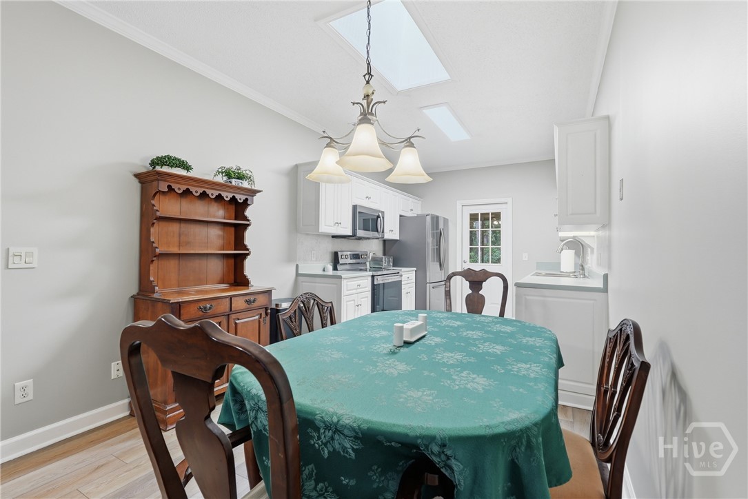 19 Chaintree Drive Furnished Property Photo 8