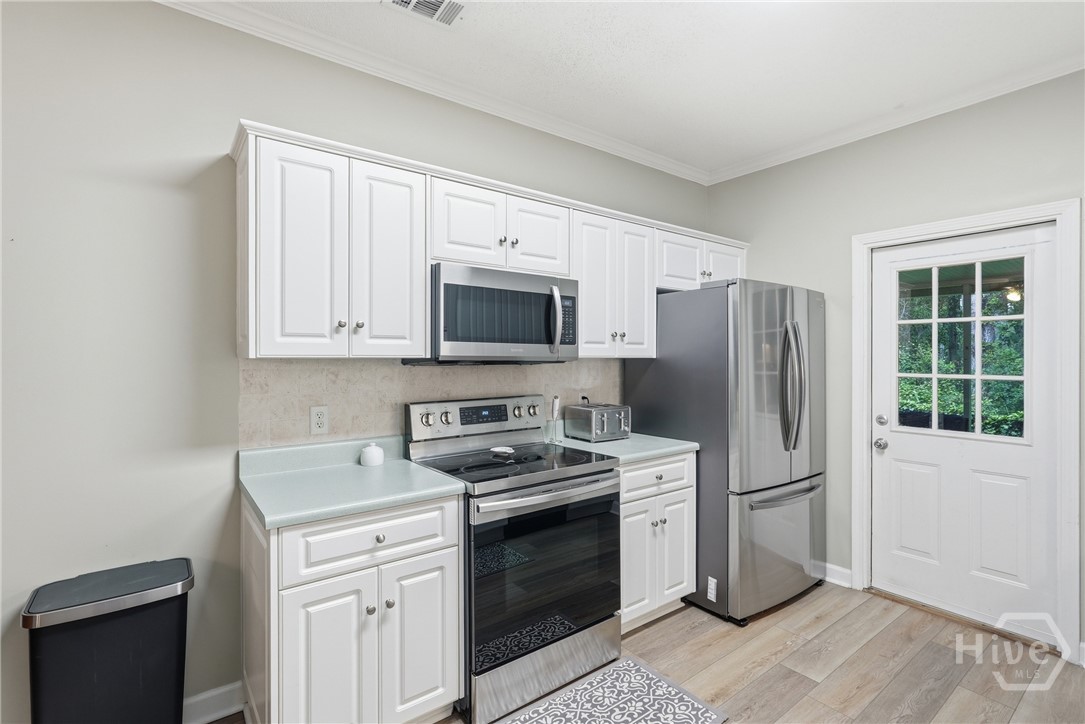 19 Chaintree Drive Furnished Property Photo 10