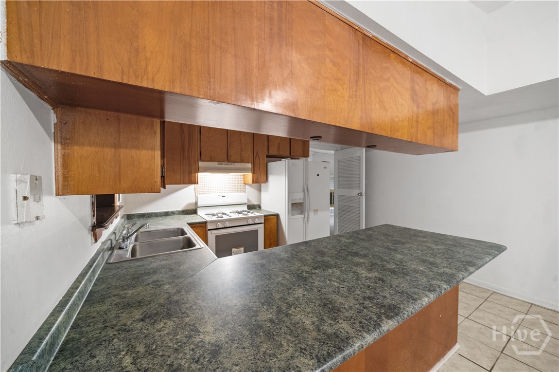 206 Van Nuys Boulevard Property Photo 8