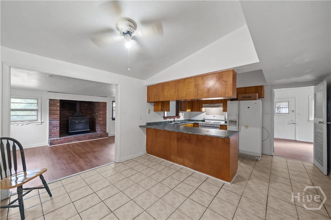 206 Van Nuys Boulevard Property Photo 10