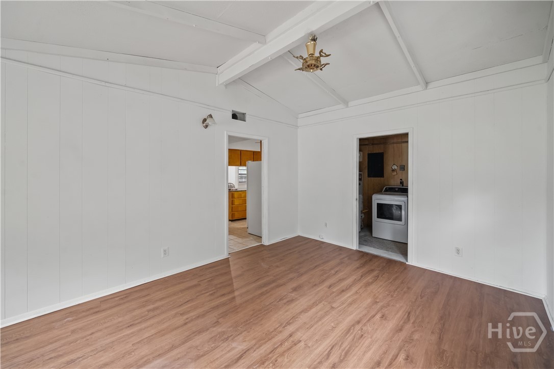 206 Van Nuys Boulevard Property Photo 21