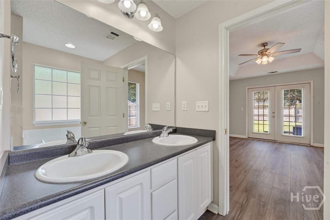 100 Dimick Drive Property Photo 18