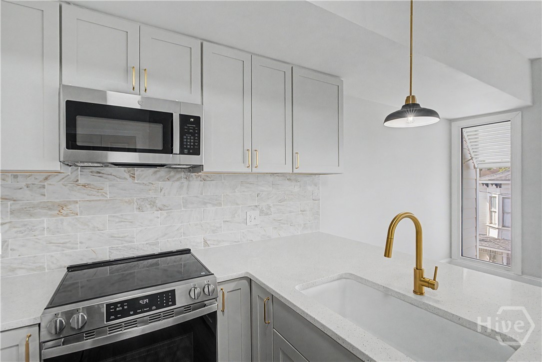 302 Lorch Street 204 Property Photo 5