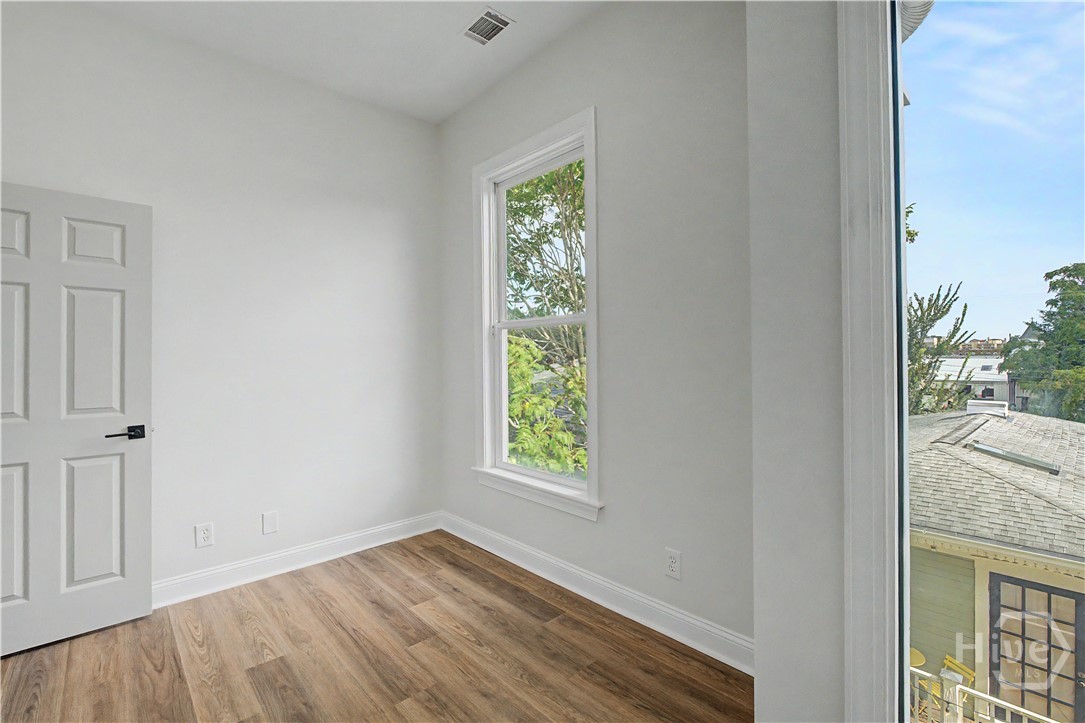 302 Lorch Street 204 Property Photo 17