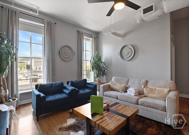 105 Whitaker Street 304 Property Photo 11