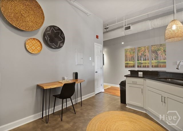105 Whitaker Street 304 Property Photo 21