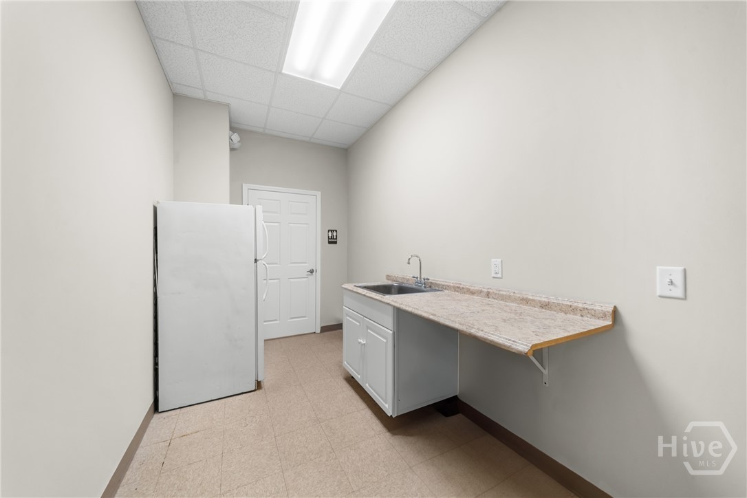 12 Brampton Road B-c Property Photo 7