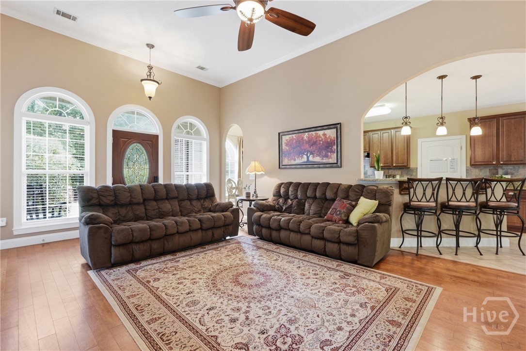 141 Saint Catherine Circle Property Photo 8