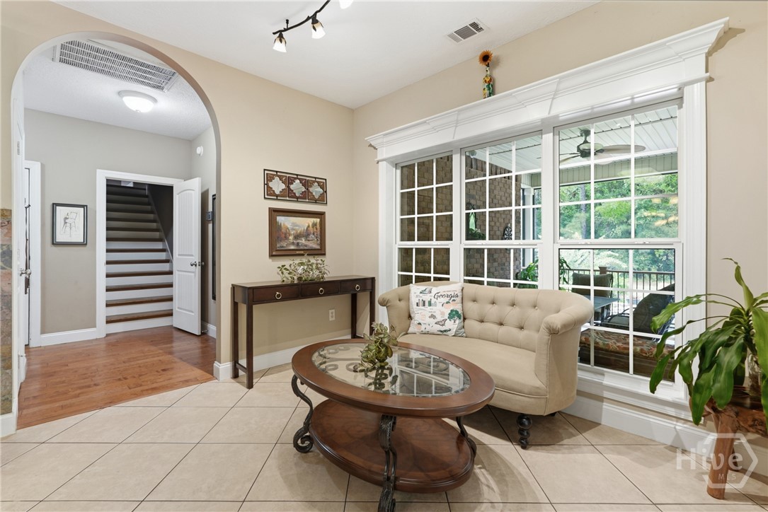 141 Saint Catherine Circle Property Photo 10