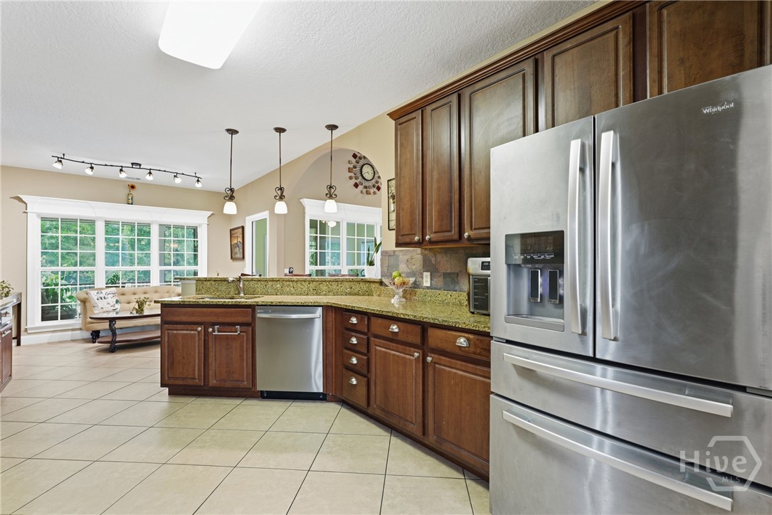 141 Saint Catherine Circle Property Photo 11