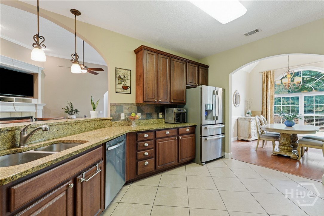 141 Saint Catherine Circle Property Photo 13