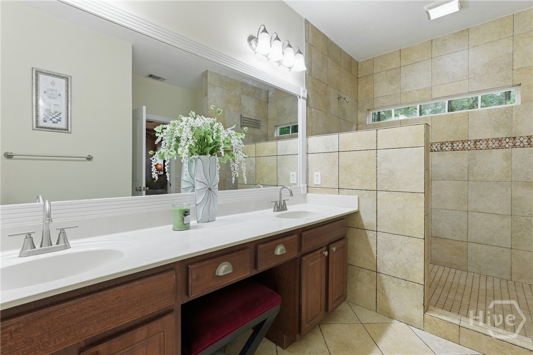 141 Saint Catherine Circle Property Photo 22