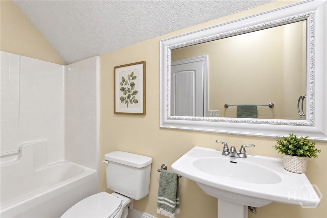141 Saint Catherine Circle Property Photo 26