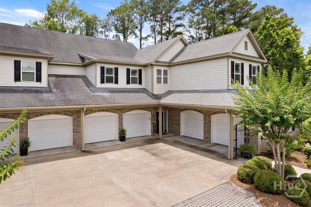 2604 River Oaks Drive Property Photo 1