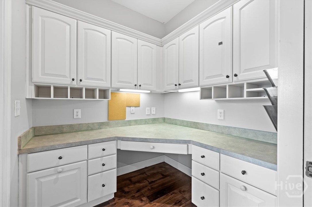 2604 River Oaks Drive Property Photo 28