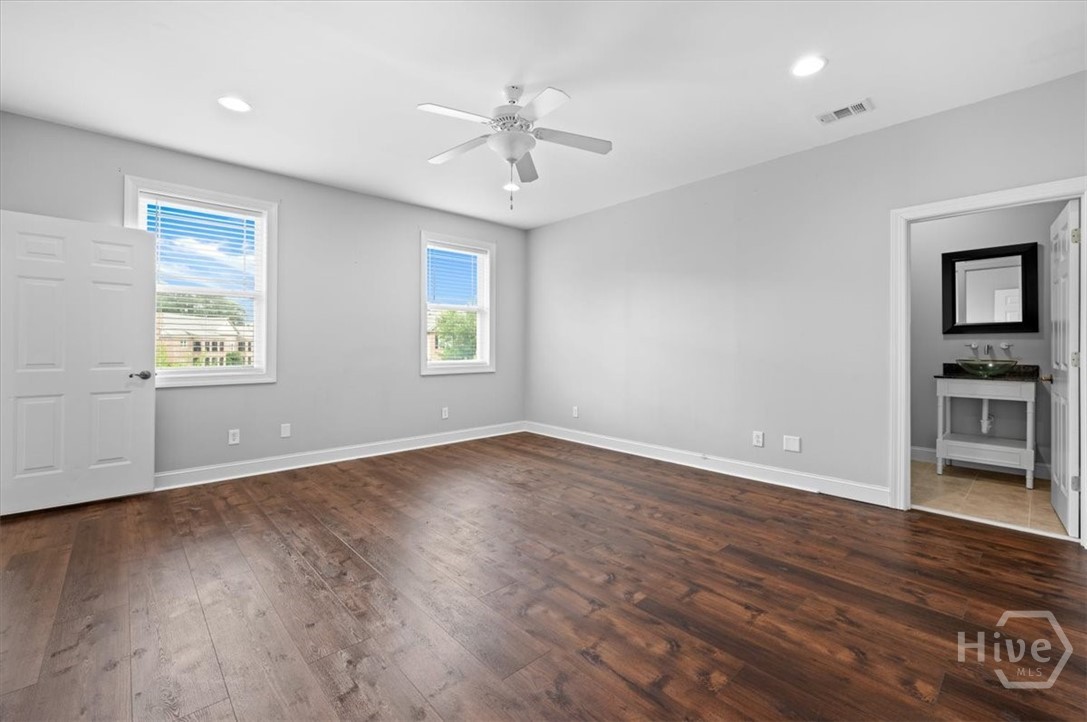 2604 River Oaks Drive Property Photo 29