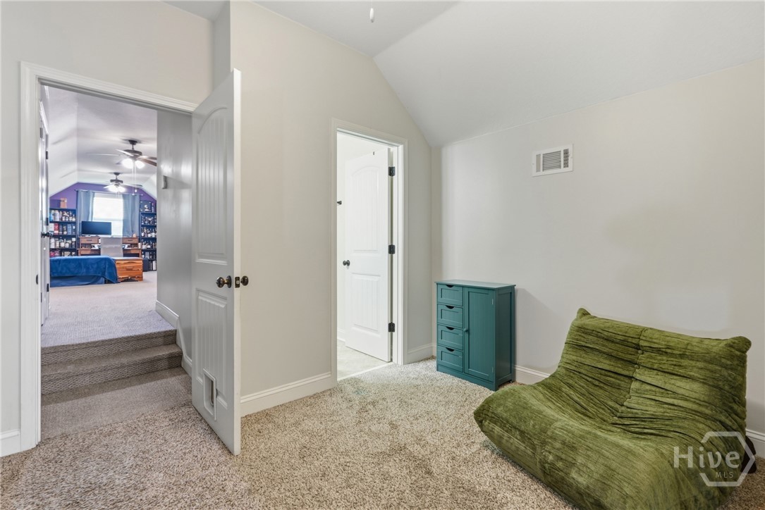 6 Osgood Lane Property Photo 27