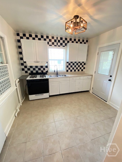 2206 E 41st Street Property Photo 8