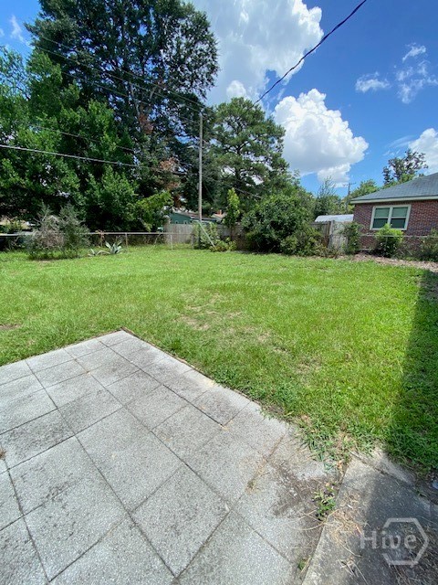 2206 E 41st Street Property Photo 15