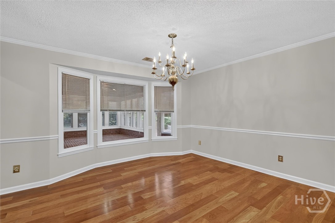 303 Royal Crest Court Property Photo 12