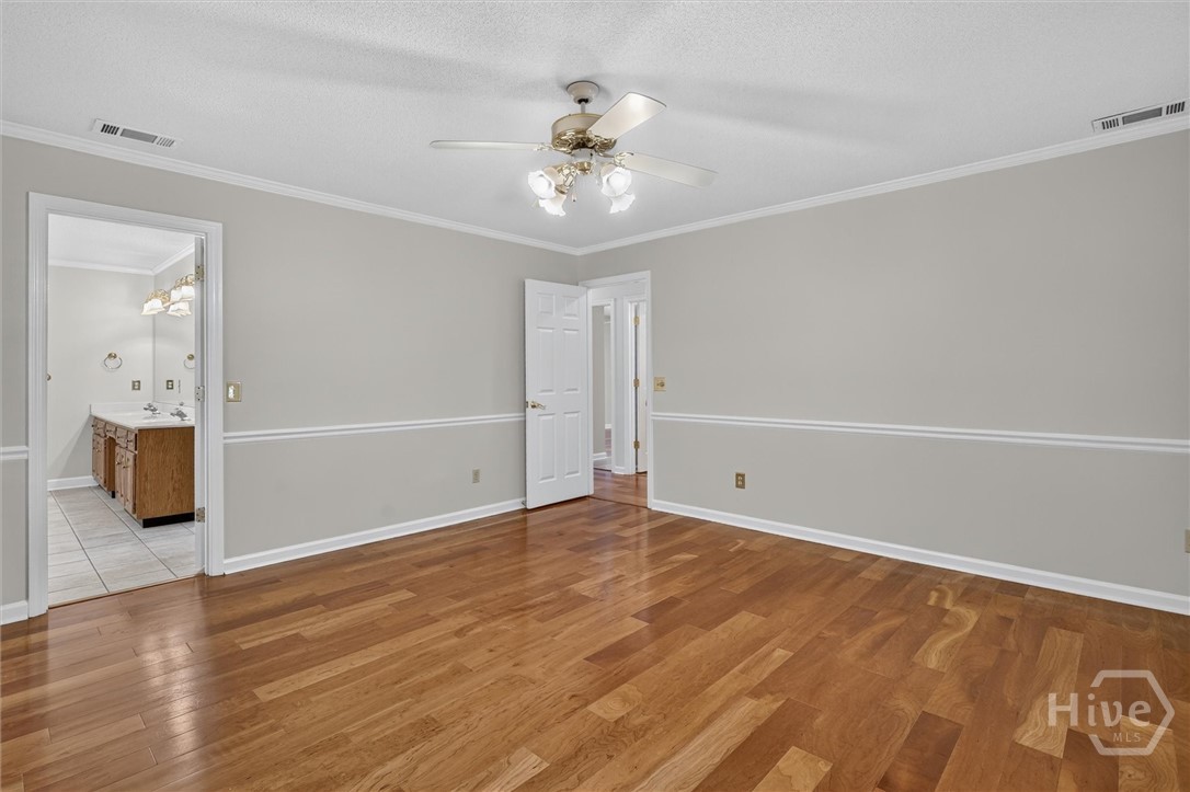 303 Royal Crest Court Property Photo 26