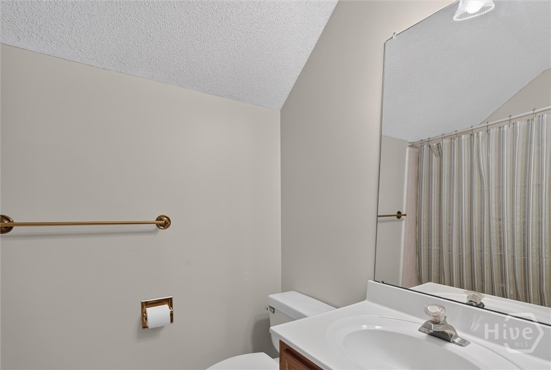 303 Royal Crest Court Property Photo 31