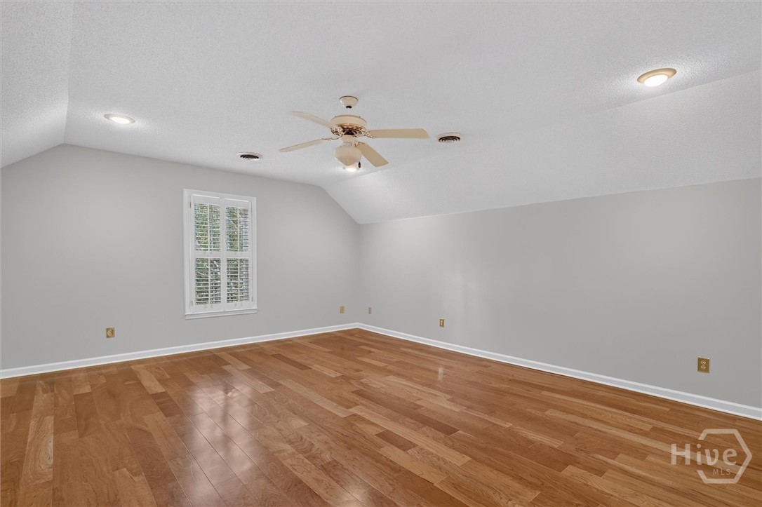 303 Royal Crest Court Property Photo 34