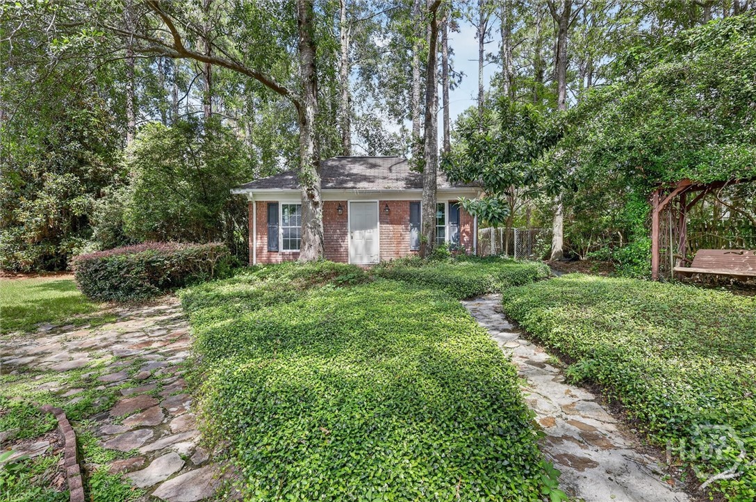303 Royal Crest Court Property Photo 40