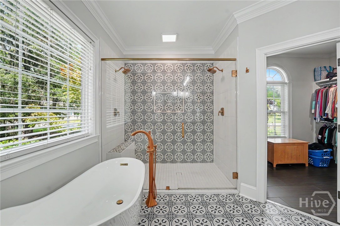 24 Oakcrest Drive E Property Photo 41
