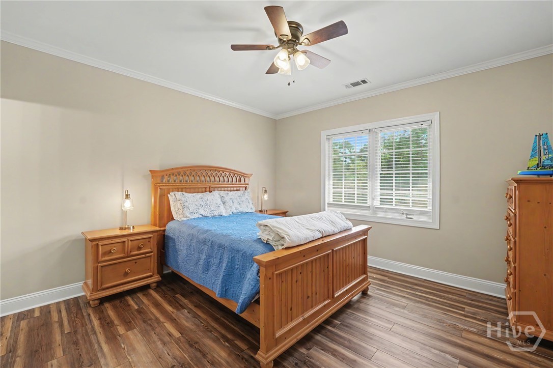 24 Oakcrest Drive E Property Photo 45
