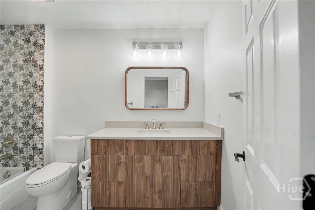24 Oakcrest Drive E Property Photo 53