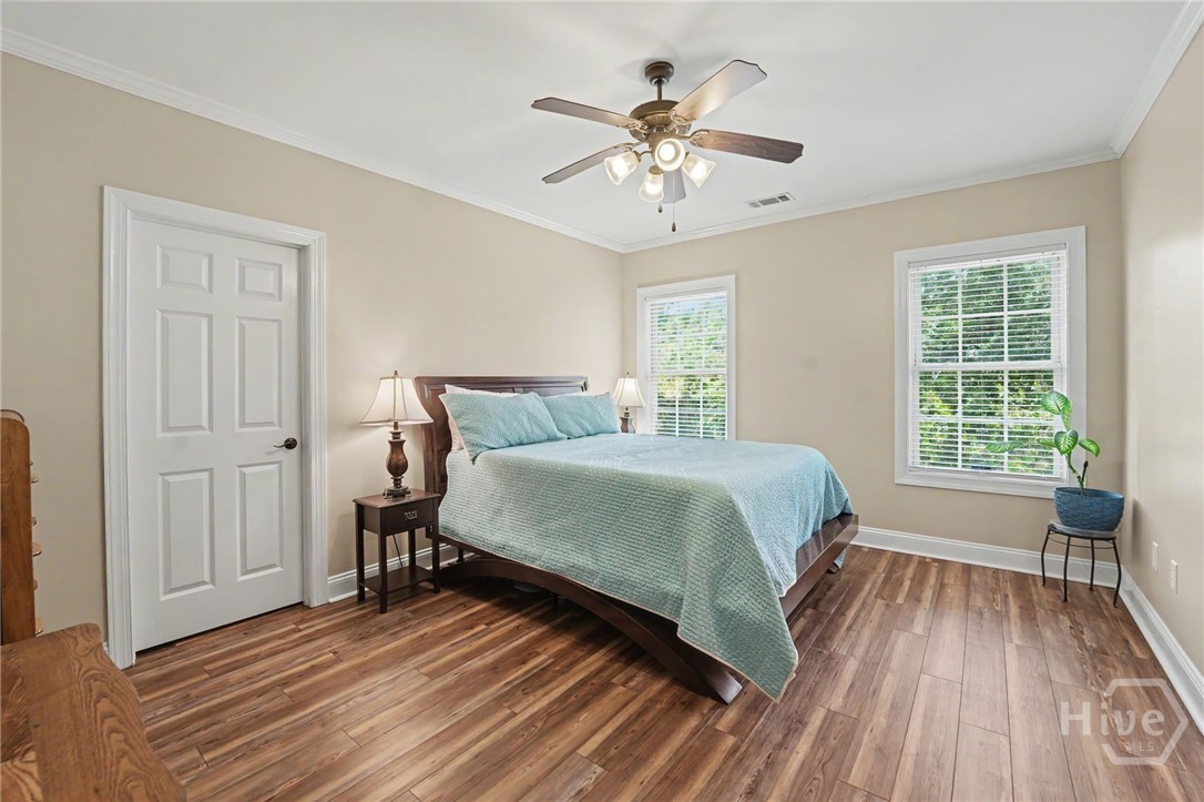 24 Oakcrest Drive E Property Photo 56