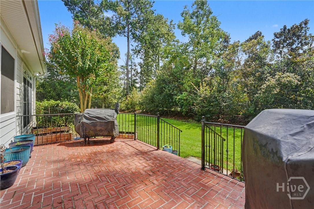 24 Oakcrest Drive E Property Photo 65