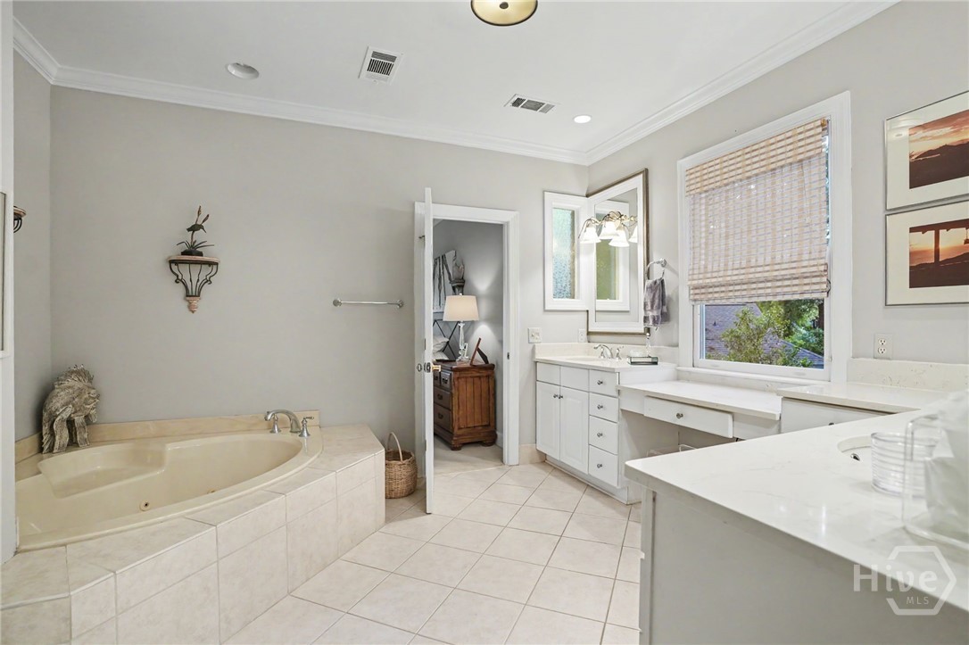 2 Fat Friars Retreat Property Photo 19