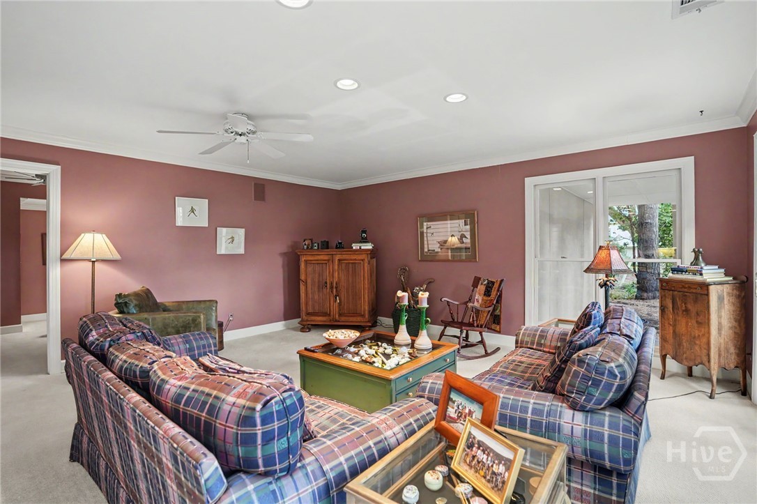 2 Fat Friars Retreat Property Photo 28