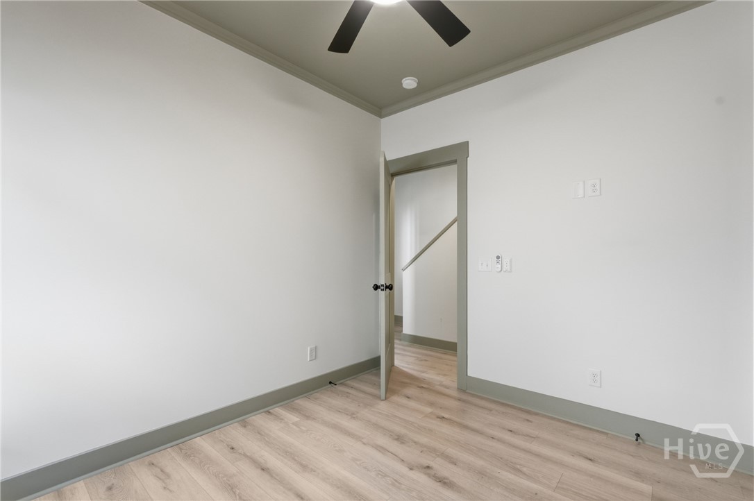 744 E 33rd Street Property Photo 10