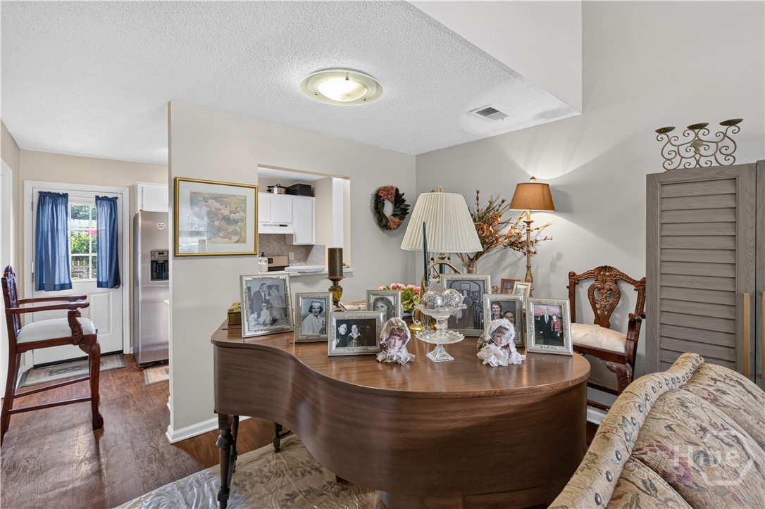 106 Hunt Club Court Property Photo 22