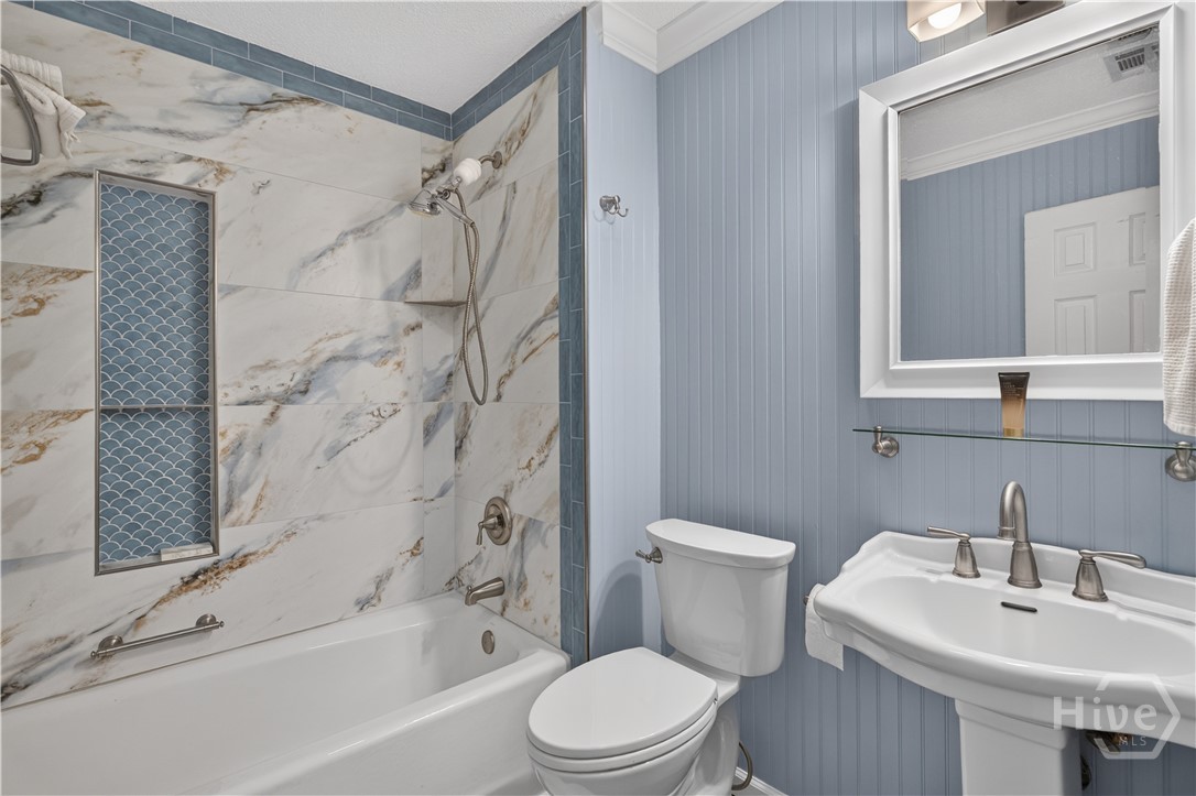 106 Hunt Club Court Property Photo 31