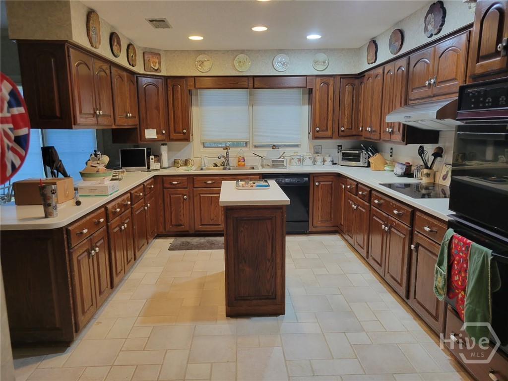 4 Rain Tree Lane Property Photo 16