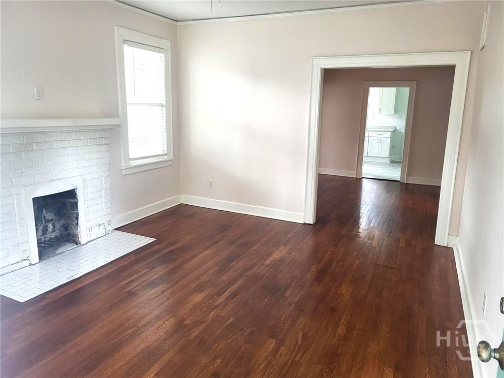 1410 E 41st Street Property Photo 4