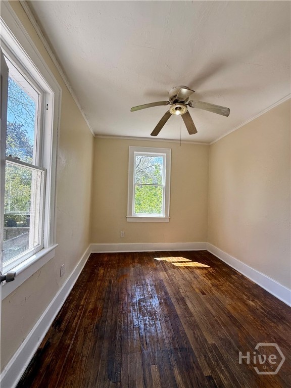 627 W 39th Street Property Photo 8