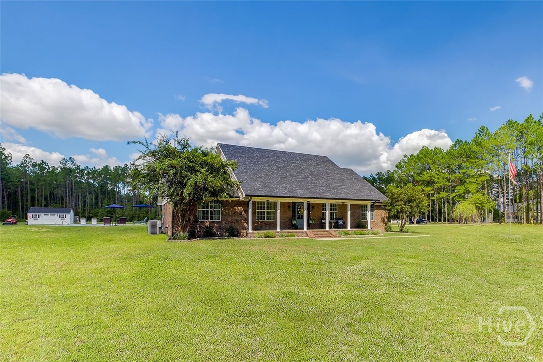 301 English Acres Drive Property Photo 3