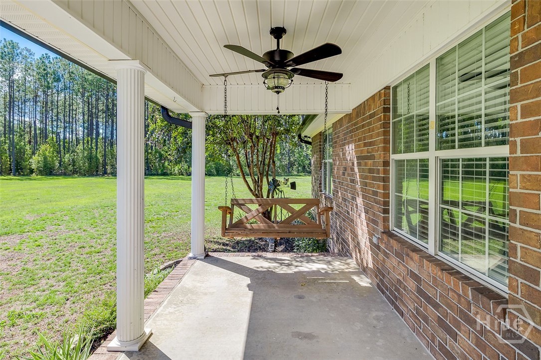 301 English Acres Drive Property Photo 4