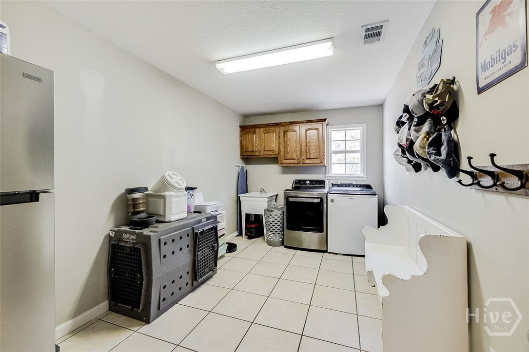 301 English Acres Drive Property Photo 28