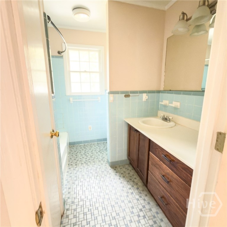 203 Springfield Avenue Property Photo 14