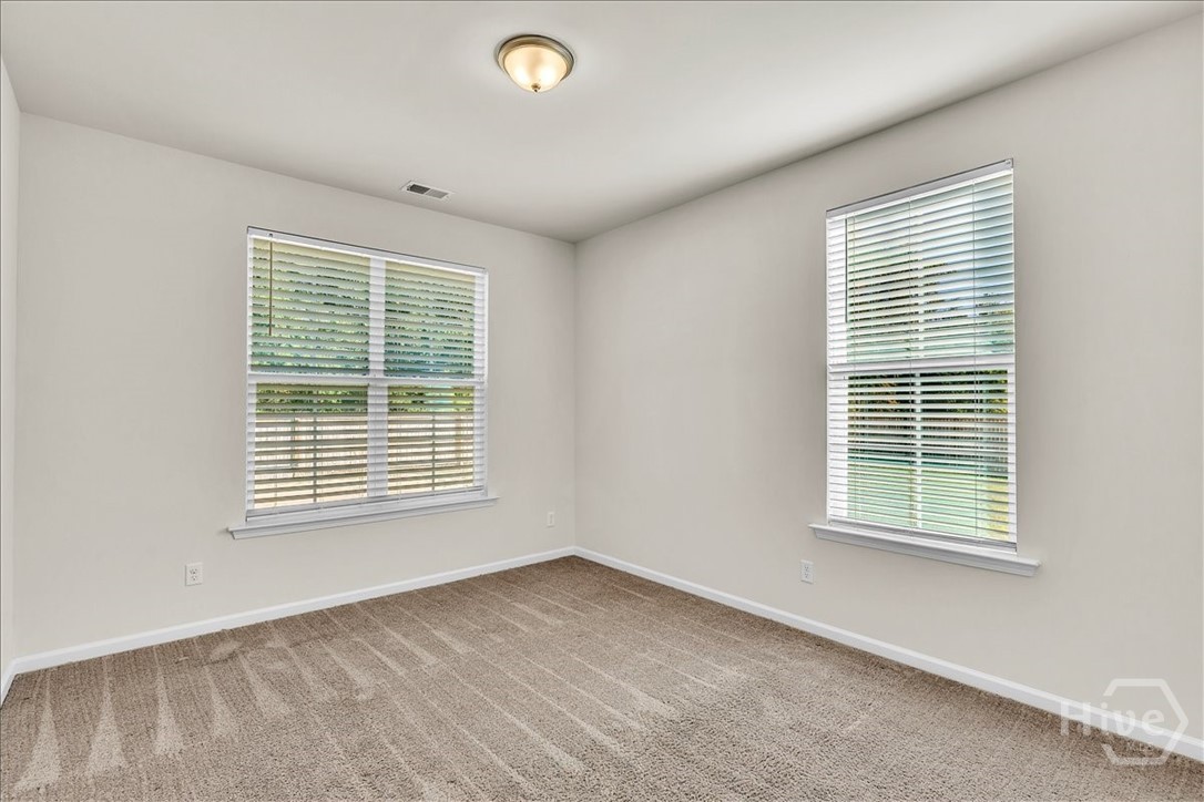 97 Gracyn Lane Ne Property Photo 25