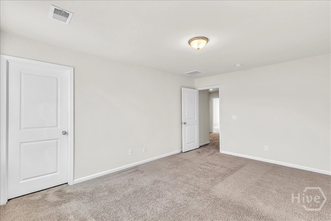 97 Gracyn Lane Ne Property Photo 31