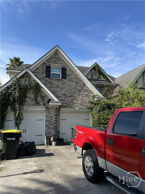 19 Club House Drive Property Photo 2