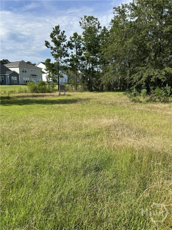 19 Club House Drive Property Photo 6