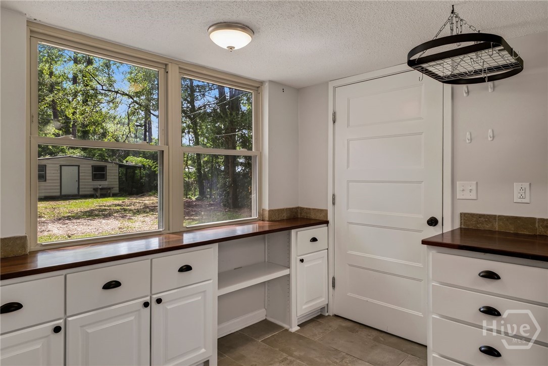 127 Melrose Place Property Photo 8
